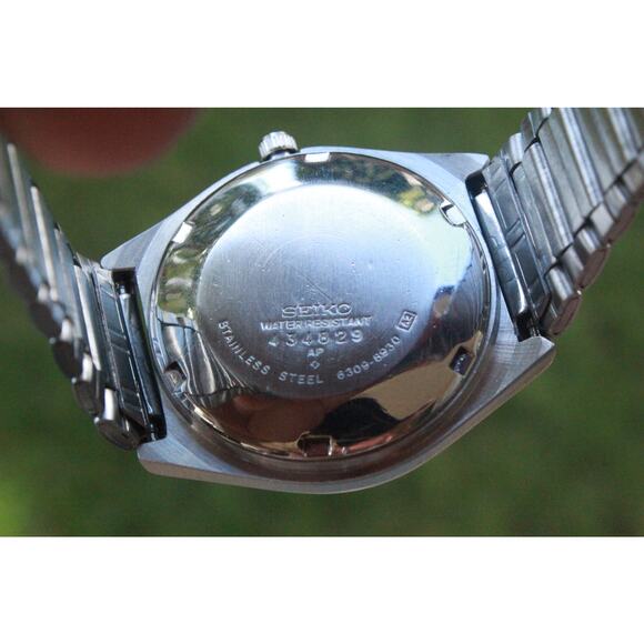 Vintage 1970 Seiko Automatic Mens Silver Watch W/daydate & Gold accents - Picture 5 of 8